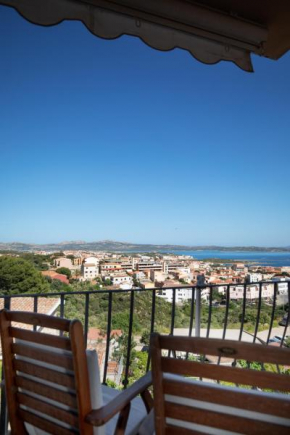 Homey Experience - Central Stay La Maddalena